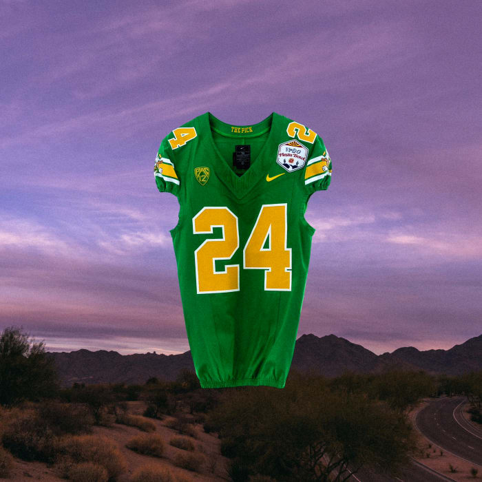 Oregon Fiesta Bowl Uniform 1